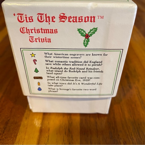 Vintage Christmas Trivia Card Game “Tis the Season” Family Holiday Game 1998 - Picture 8 of 8